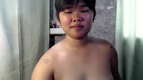 Lyn the Lesbian online show from 05-29-26, 04:32