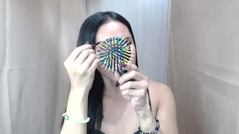 celistina Crwford online show from 10-13-25, 04:01