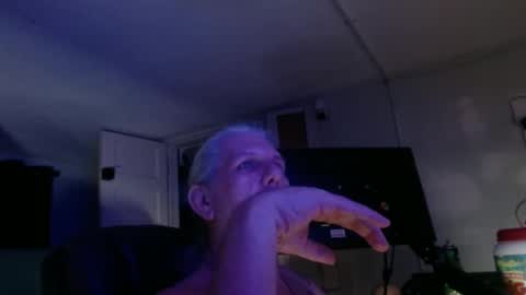 Snapshot of pincoffin chatting on 02-26-25, 11:37 Pincoffin online show from 02-26-25, 11:37