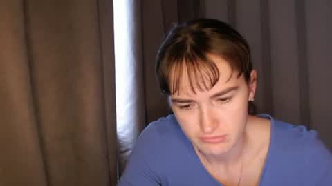 Snapshot of pineapple__mood chatting on 06-21-26, 05:43 online show from 06-21-26, 05:43