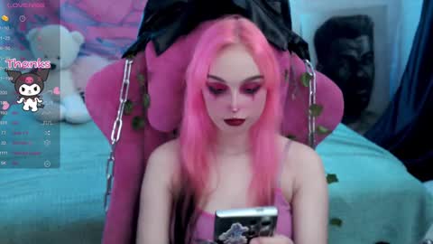 Snapshot of pineapple_dope chatting on 02-05-25, 04:36 Nancy online show from 02-05-25, 04:36