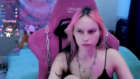 Snapshot of pineapple_dope chatting on 09-13-25, 11:37 Nancy online show from 09-13-25, 11:37