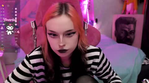 Nancy online show from 04-24-26, 06:32