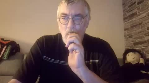 Michael online show from 12-17-25, 07:31