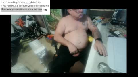 pini_z online show from 02-02-25, 04:11