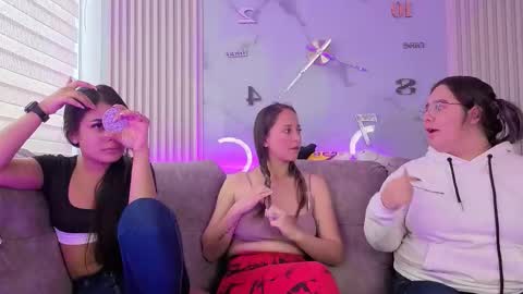 pink_as online show from 02-20-26, 01:22