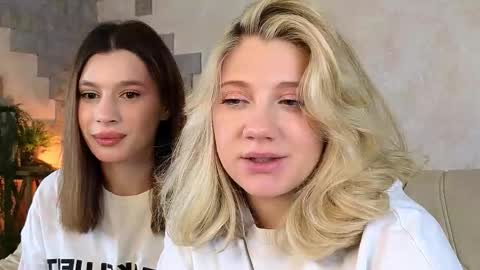 Snapshot of pinkadele chatting on 01-13-26, 09:47 Adele online show from 01-13-26, 09:47