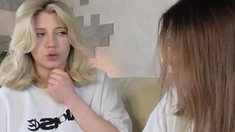 Snapshot of pinkadele chatting on 01-14-26, 08:53 Adele online show from 01-14-26, 08:53