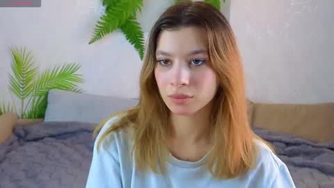 Adele online show from 03-20-26, 08:19