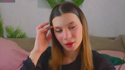 Adele online show from 04-16-26, 10:34