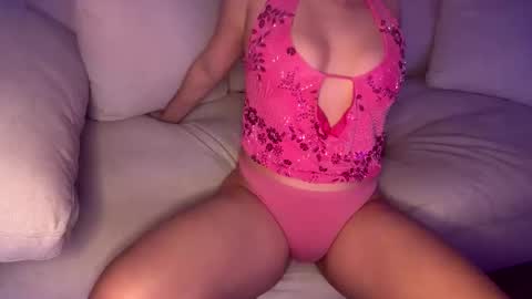 Snapshot of pinkaura7 chatting on 05-01-26, 02:49 pinkaura7 online show from 05-01-26, 02:49
