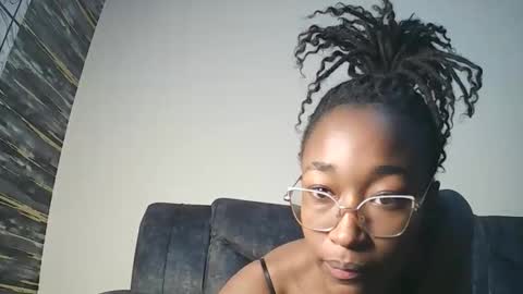 PinkyAura online show from 02-12-26, 12:22