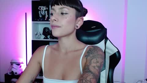 Emily online show from 09-25-25, 02:59