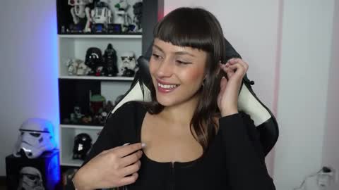 Snapshot of pinkcatlive chatting on 01-15-26, 10:46 Emily online show from 01-15-26, 10:46