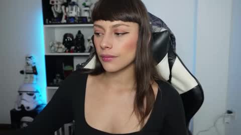 Snapshot of pinkcatlive chatting on 02-06-26, 02:53 Emily online show from 02-06-26, 02:53