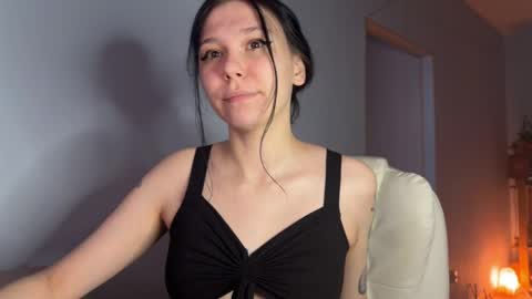 pinkdollylovv online show from 05-18-26, 08:47