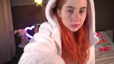 Snapshot of pinkestmango chatting on 02-18-26, 02:46 Tgirl Sophie online show from 02-18-26, 02:46