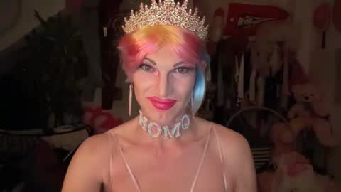 pinkfag online show from 12-22-25, 07:11