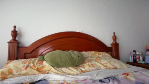 Snapshot of pinkilola chatting on 06-23-26, 05:44 Pinkilola online show from 06-23-26, 05:44