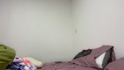 Snapshot of pinkilola chatting on 07-11-26, 12:35 Pinkilola online show from 07-11-26, 12:35