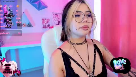 PINKK online show from 11-26-25, 02:07