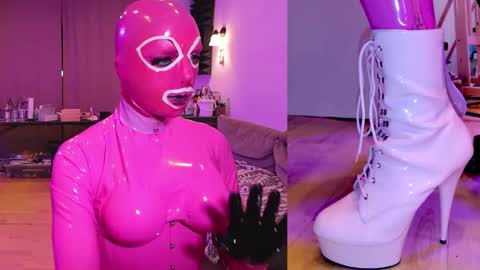 pinklatexgurl online show from 12-21-25, 01:35