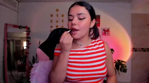 Sarah .. online show from 09-28-25, 07:19