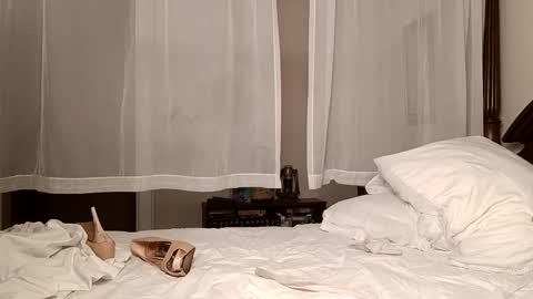 pinkpillbambi online show from 11-08-25, 02:34