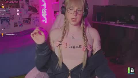 pinkvenom_ online show from 02-26-26, 01:54