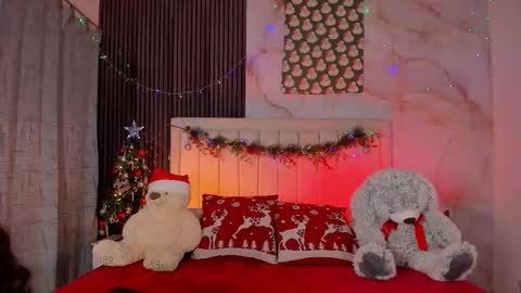 Snapshot of pinky_peach_ chatting on 01-06-26, 04:49 Peachy online show from 01-06-26, 04:49