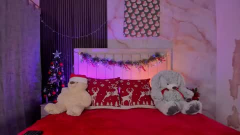 Snapshot of pinky_peach_ chatting on 01-15-26, 03:55 Peachy online show from 01-15-26, 03:55