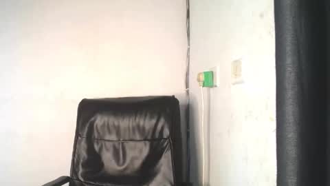 Snapshot of pinky_pussy68635 chatting on 09-29-25, 08:08 Arena online show from 09-29-25, 08:08