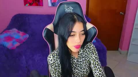 pinkygirl20 online show from 10-16-25, 04:57