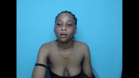 Snapshot of pinkyxxpussy chatting on 01-18-25, 07:58 pinkyxxpussy online show from 01-18-25, 07:58