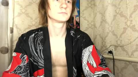Snapshot of pinochetti chatting on 05-24-26, 12:54 Incubus online show from 05-24-26, 12:54