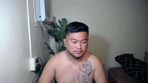 Snapshot of pinoy041087 chatting on 10-09-25, 10:19 pinoy041087 online show from 10-09-25, 10:19