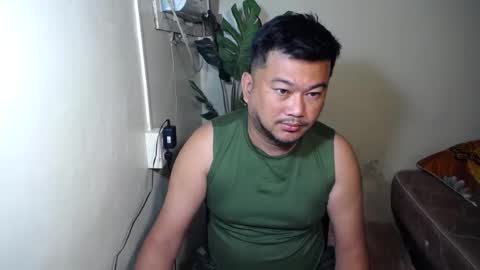Snapshot of pinoy041087 chatting on 10-15-25, 09:37 pinoy041087 online show from 10-15-25, 09:37
