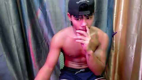 Snapshot of pinoy_fuckboy69 chatting on 05-05-26, 04:26 pinoy_fuckboy69 online show from 05-05-26, 04:26