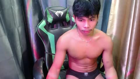 Snapshot of pinoy_fuckboy69 chatting on 05-14-26, 11:44 pinoy_fuckboy69 online show from 05-14-26, 11:44
