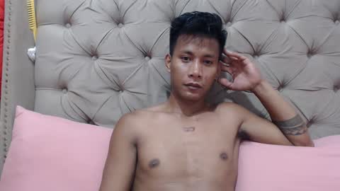 Snapshot of pinoydacks chatting on 02-17-25, 11:44 pinoydacks online show from 02-17-25, 11:44