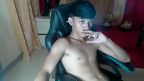 Snapshot of pinoyhotprincexxx chatting on 11-12-25, 11:10 pinoyhotprincexxx online show from 11-12-25, 11:10
