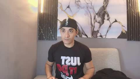 Snapshot of pint_geto chatting on 12-15-25, 05:23 pint_geto online show from 12-15-25, 05:23