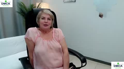Bella online show from 06-25-26, 05:12