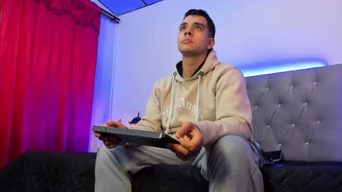 pipe_320 online show from 02-17-25, 04:42