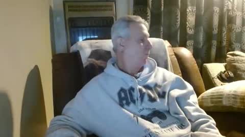 pirate334 online show from 02-08-26, 02:04