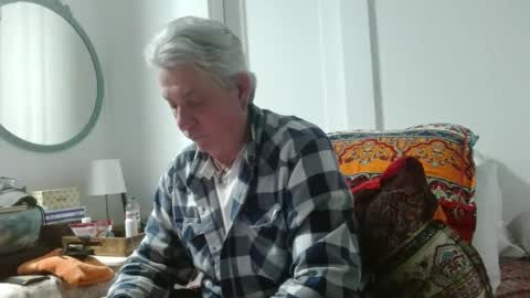Snapshot of pirate334 chatting on 04-01-26, 02:56 pirate334 online show from 04-01-26, 02:56
