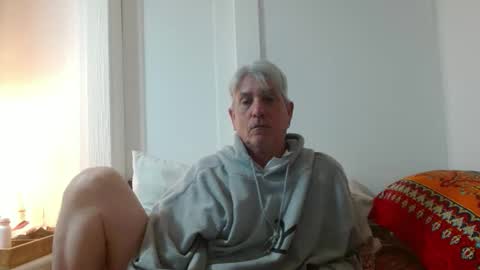 Snapshot of pirate334 chatting on 04-11-26, 02:49 pirate334 online show from 04-11-26, 02:49