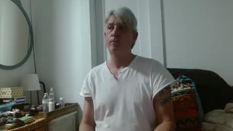 Snapshot of pirate334 chatting on 04-25-26, 02:47 pirate334 online show from 04-25-26, 02:47