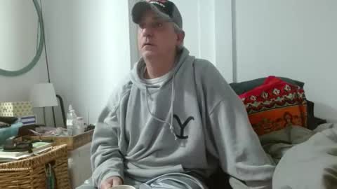 Snapshot of pirate334 chatting on 05-01-26, 06:23 pirate334 online show from 05-01-26, 06:23