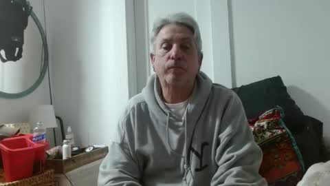 Snapshot of pirate334 chatting on 05-04-26, 03:57 pirate334 online show from 05-04-26, 03:57
